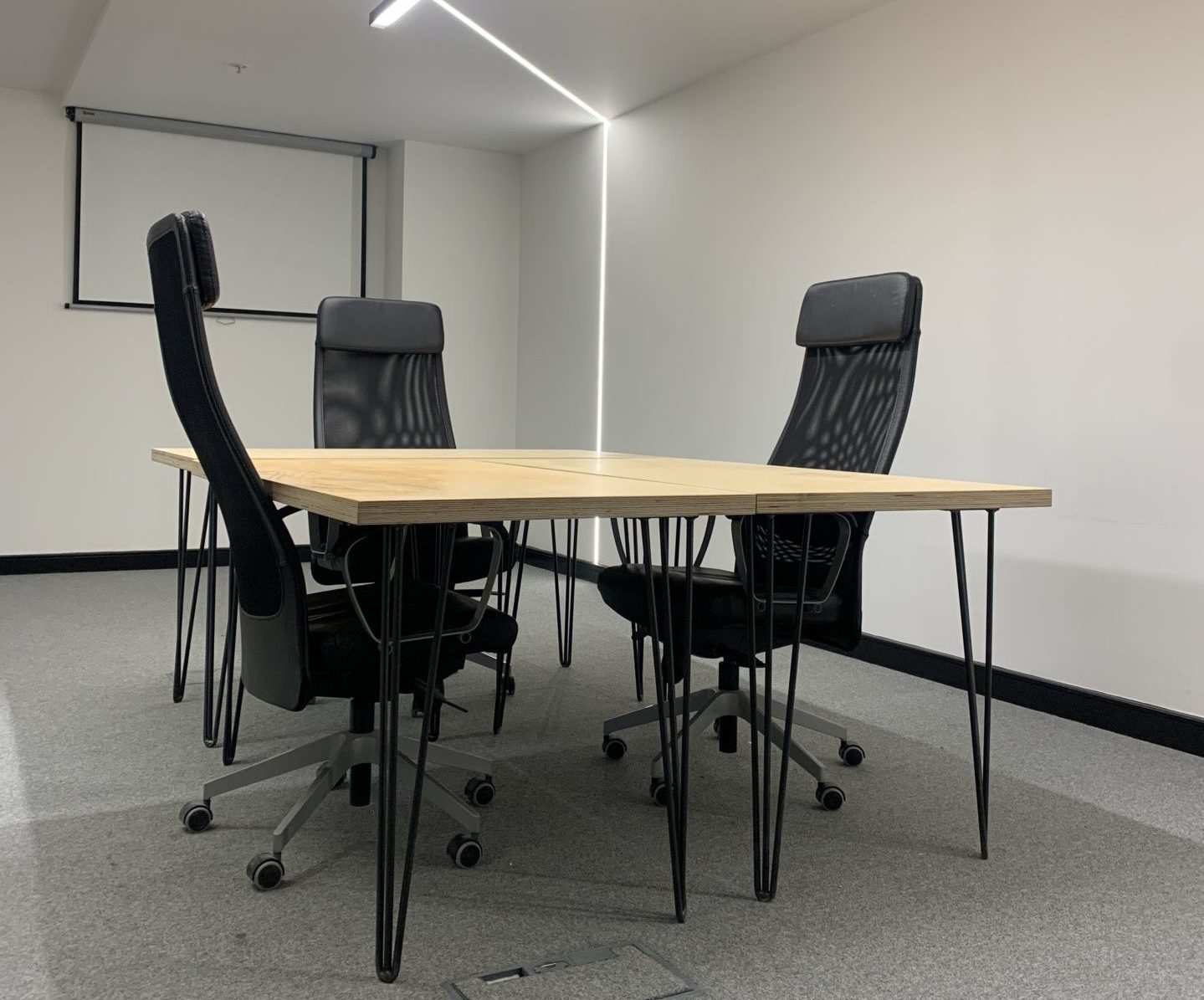Why Rent a Meeting Room in Sandyford